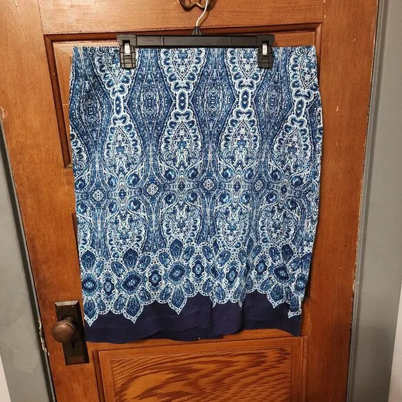 Talbots Skirt, size 16, like new condition - Picture 4 of 4